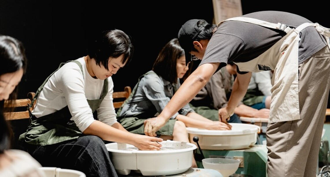 慢活療癒的「好日子」  動動小手做體操！來「駁二賀禮祭」體驗捏陶手作的樂活趣味