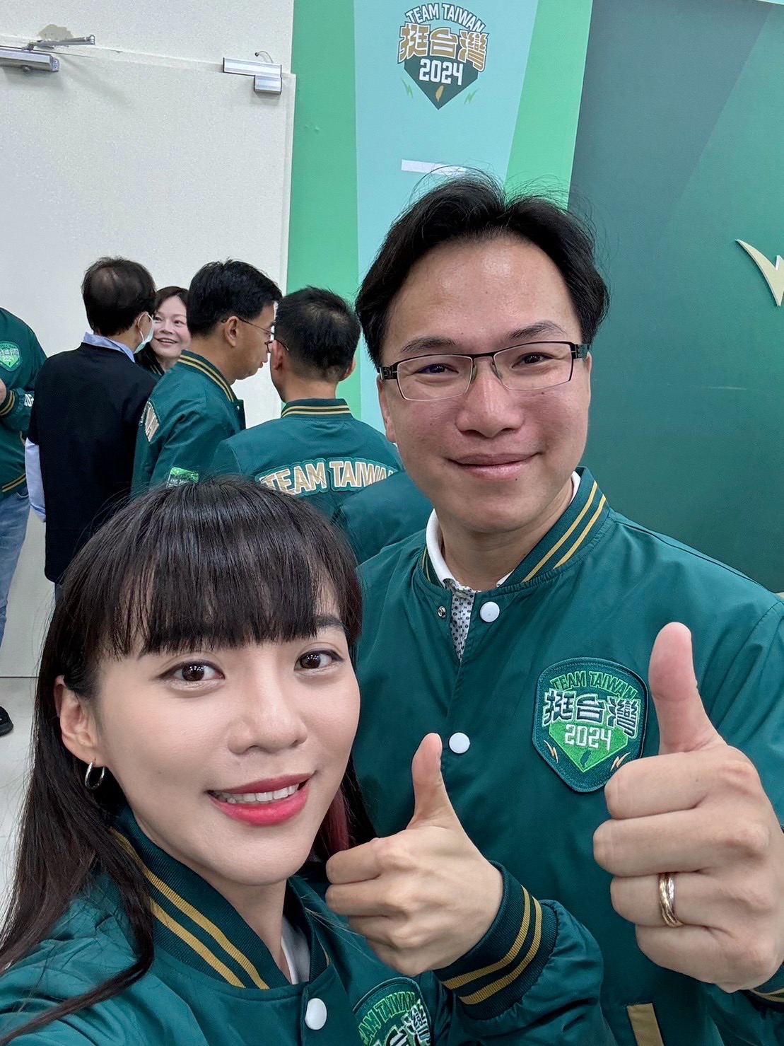 「柯志恩要來第六選區和黃捷正面對決嗎？」林智鴻：只願坐享不分區席位的柯志恩，哪來的臉嗆敢戰能戰的黃捷？
