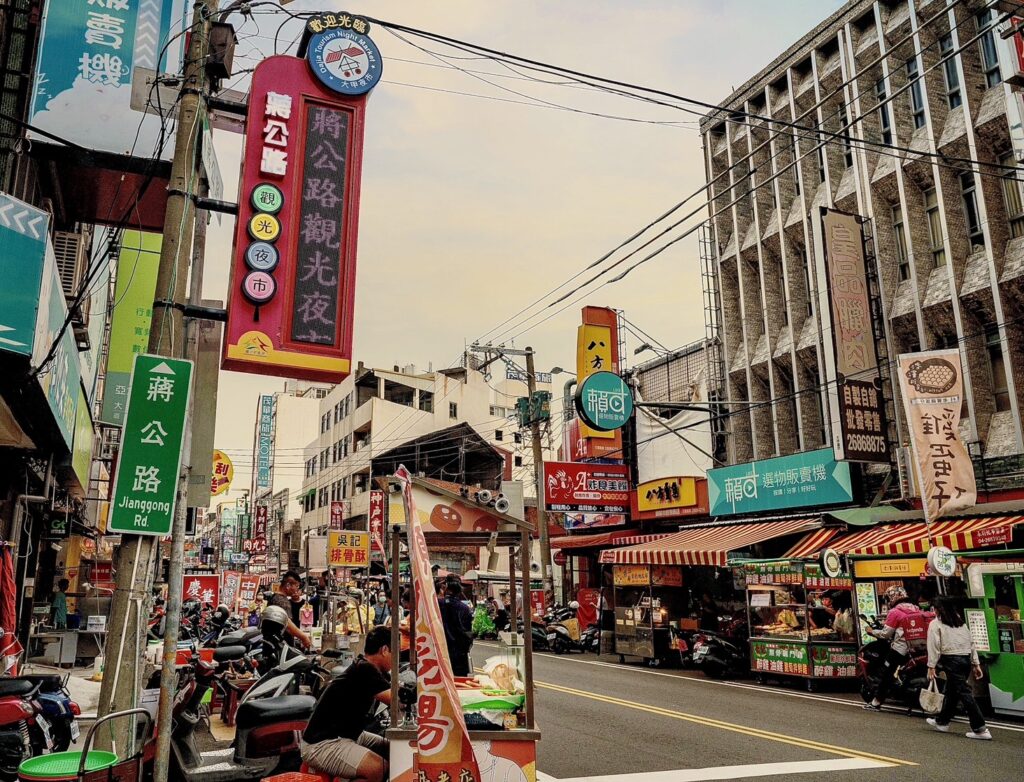 大甲蔣公路觀光夜市(圖文/臺中市政府經濟發展局提供)