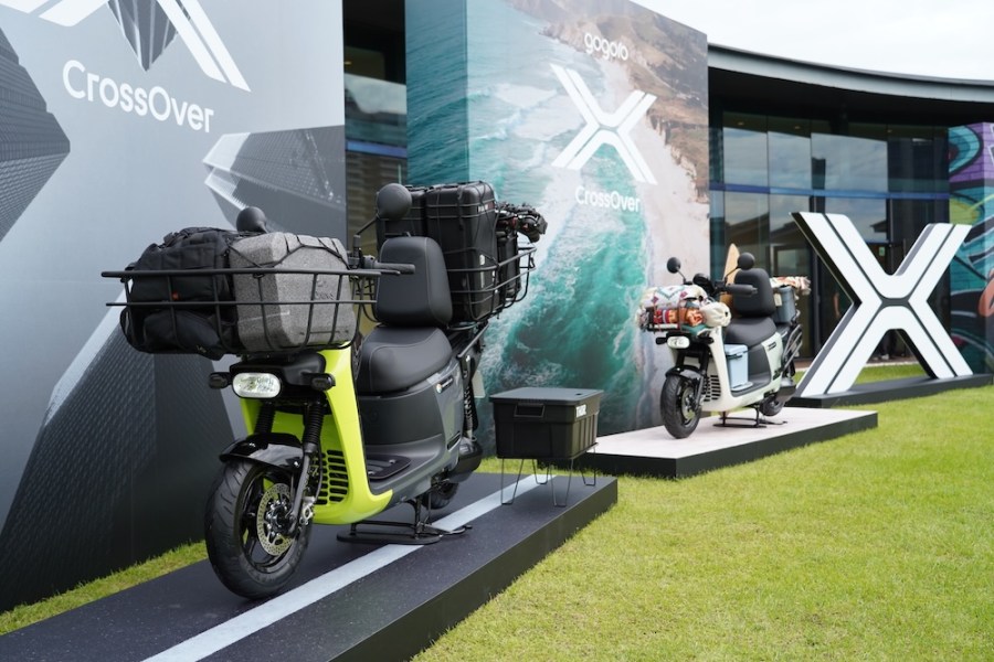 輪跨界休旅報到!Gogoro CrossOver 功能滿點、還有百款客製化車色選擇 176 cnews124231024a02