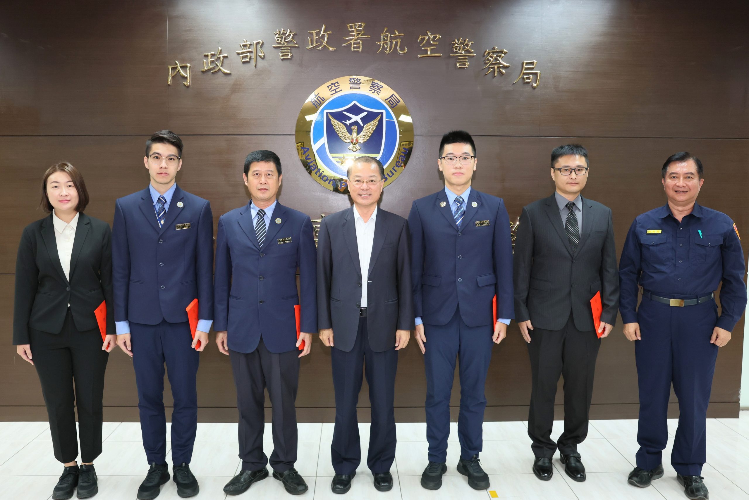 警政署長黃昭明讚許航警局長期以來緝毒成效斐然。(圖／航空警察局提供)