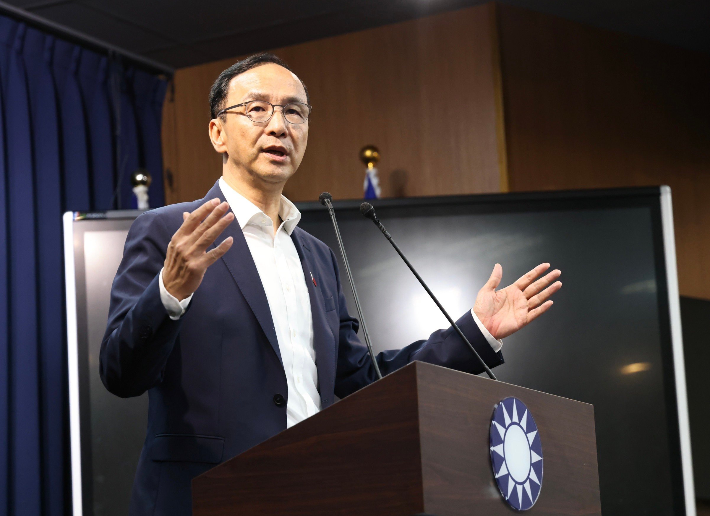 國民黨主席朱立倫(圖)提出日本和德國兩模式解藍白合,藍營15縣市首長連署力挺。資料照片/林啟弘攝