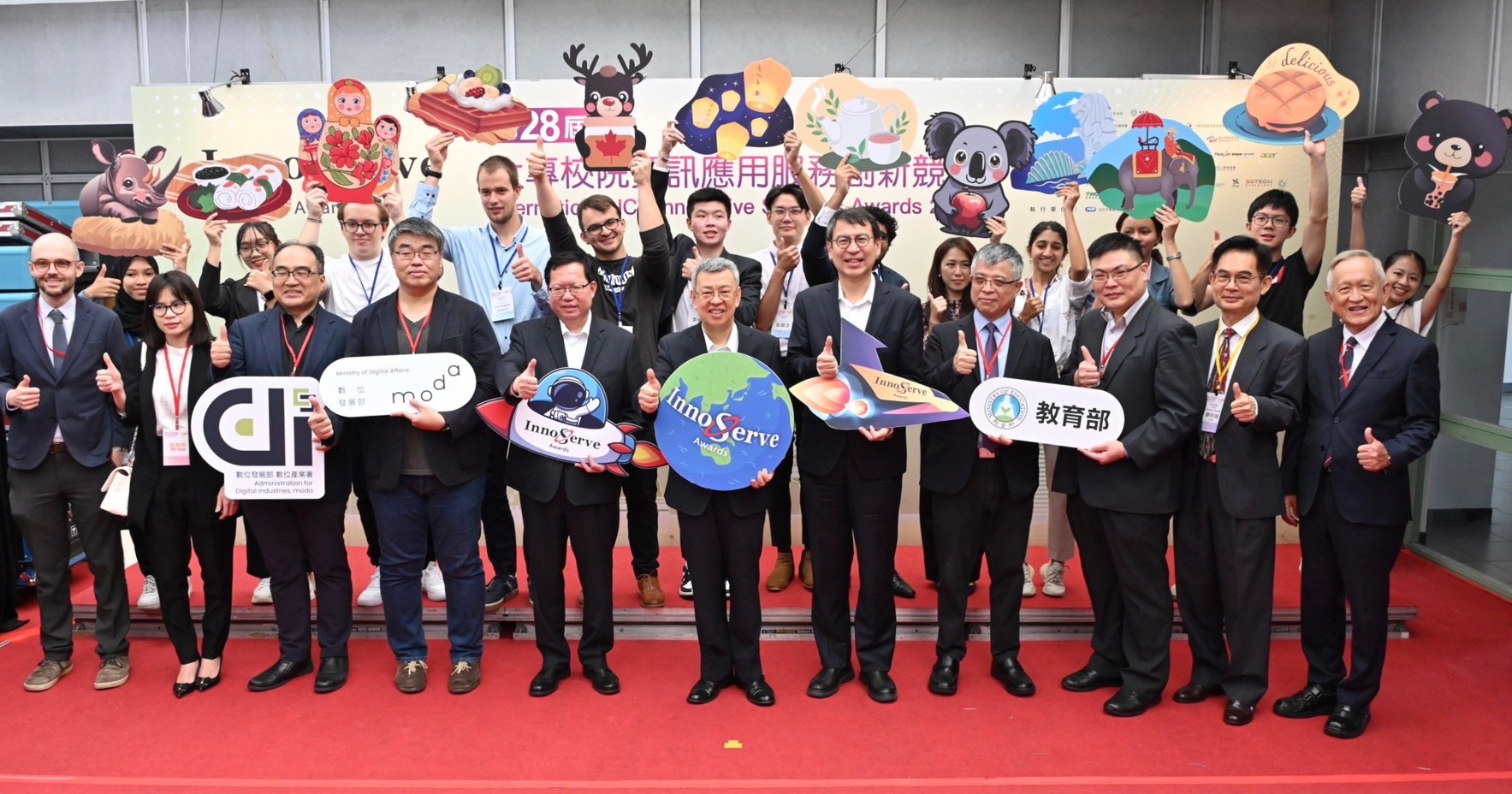 陳揆讚許學生創意實作提案 盼貼近產業趨勢及市場需求