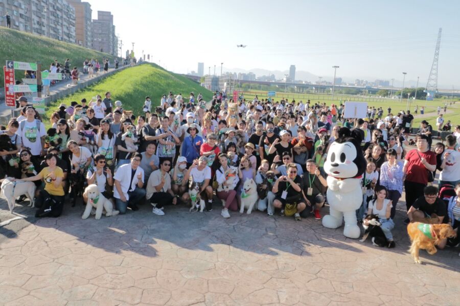 與毛孩路跑!第一屆「GOGO RUN狗與鹿寵物路跑」逾千毛孩熱鬧起跑
