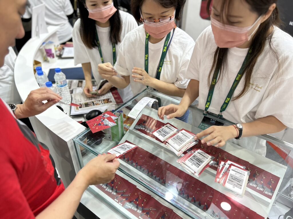 凱撒飯店連鎖發稿照  旅展現況 500萬刷手