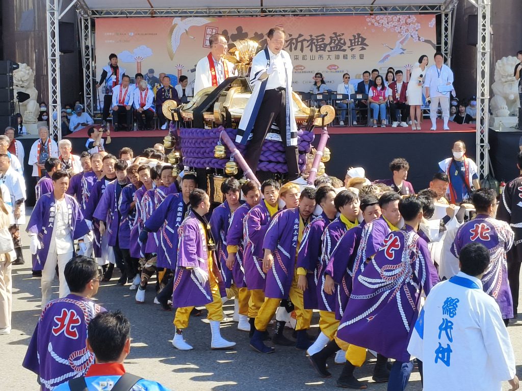 撞轎祈福是日本松山市盛行的祭典活動。(攝影/蔡昀臻拍攝)