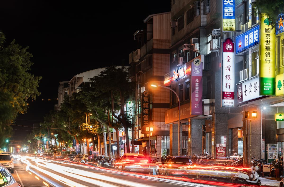 中興東路商圈機能完善,房價相對親民。