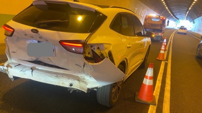國道6號隧道內車禍! 2車相撞1人受傷車流回堵2公里 69 | 社會 社會 記者爆料網