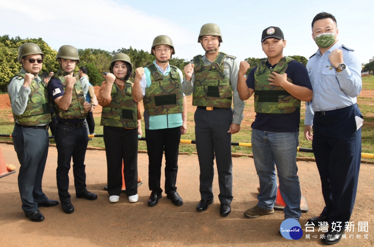 學生射擊體驗強化國防教育 學生實彈射擊體驗活動