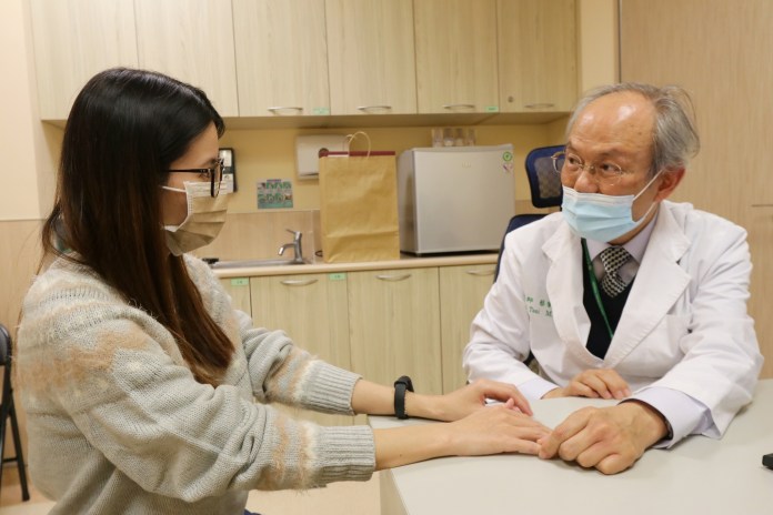 鏟屎官看過來!亞大研究:女性對貓狗皮屑過敏遠高於男性 醫籲:有狀況盡快就醫 23 3 11 | 健康 記者爆料網