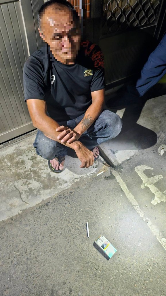 (飛車追捕片)毒犯拒檢遭警飛車追逐兩公里 鑽進死巷棄車又遭夾腿束手就逮 70 | 社會 社會 記者爆料網