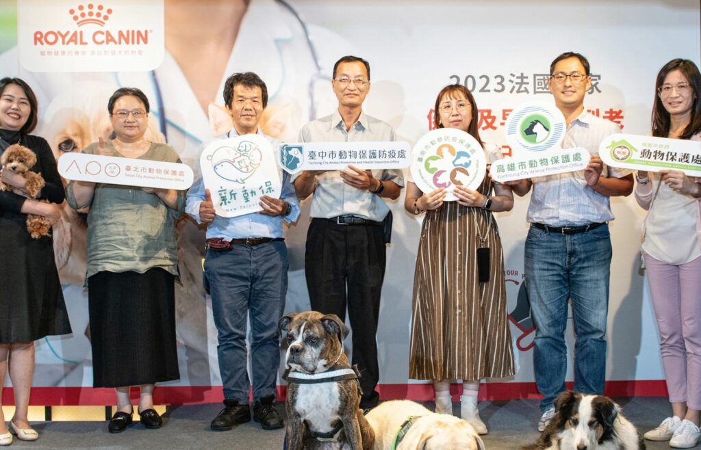 以貓犬健康與福祉為宗旨的寵物飼料領導品牌法國皇家，特別結合六都動保處、逾百位的獸醫師及全台近230間動物醫院，聯合推動「健檢及早，相伴到老」公益計畫
