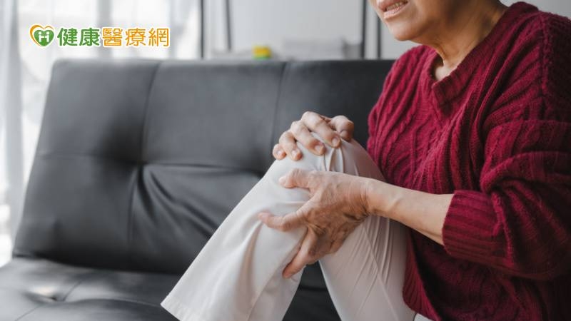 五旬婦女膝關節退化疼痛 竟是「走路姿勢」惹禍