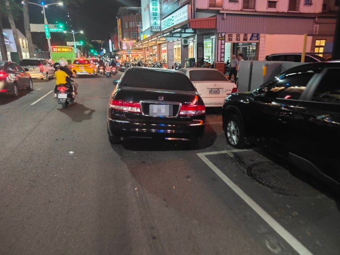 影/高雄39歲男毒駕上路恍神連環撞 先後撞6車.害1女騎士受傷 54 02 0 | 社會 社會 記者爆料網