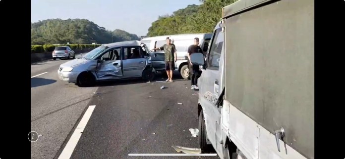 國道3號連環車禍! 7車相撞1人受傷 71 | 社會 社會 記者爆料網