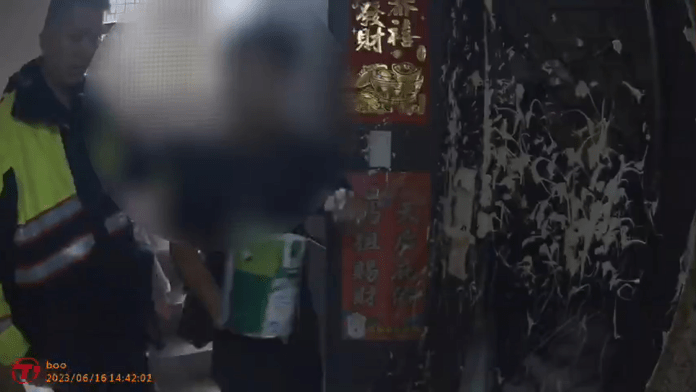 新北男不滿前女友說了分手就不見人 到她住處潑漆洩憤 75 412 4 | 社會 社會 記者爆料網
