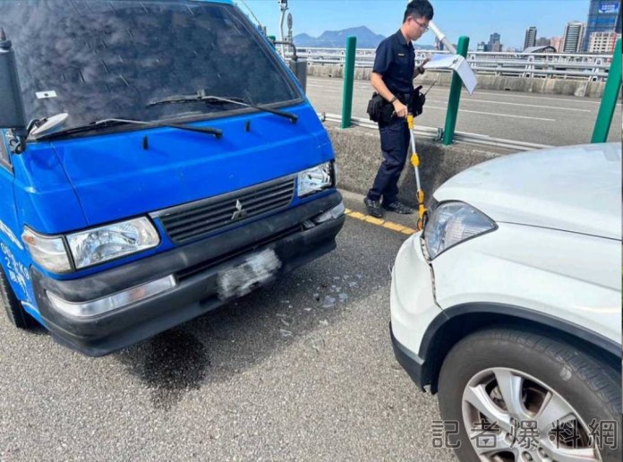 影/新北47歲男不熟路況看導航 逆向開上新北環快對撞小貨車 72 新北環快,逆向,車禍,導航
