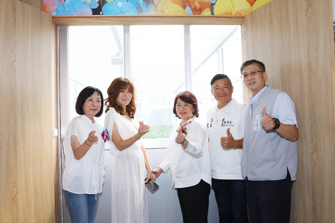 優秀人才返鄉創業 帶動區域商機 蘭花王國生力軍+1!嘉義市長出席雅盛蘭花生技公司開幕