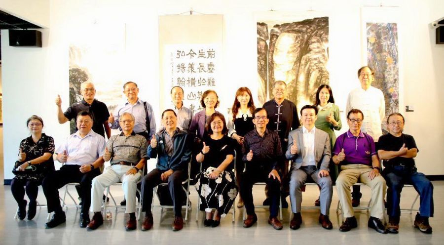 「墨象」澄清湖畔雅集會員聯展 在高雄文化中心至高館展出
