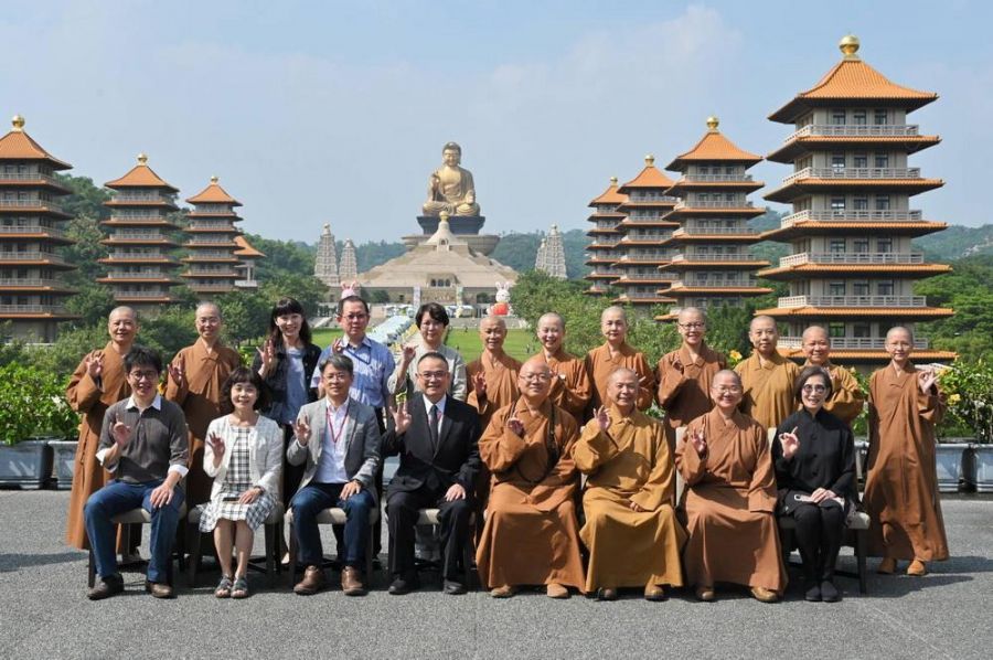 國立故宮與佛光山簽署合作意向 明年五月再現法華展