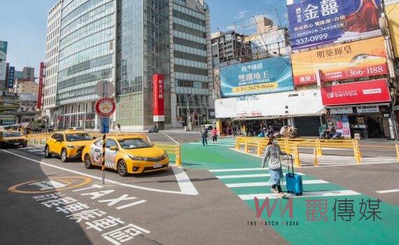 杜絕人車搶道!桃市府推車本轉人本交管 改善桃園火車站前行人空間