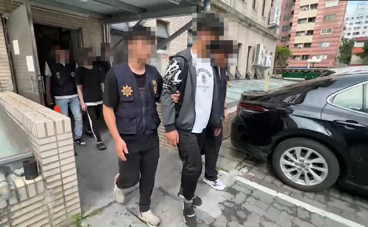▲圖說：中市刑警大隊搗破詐團洗錢水房，逮捕田姓等5名犯嫌 （圖／台中市政府提供）