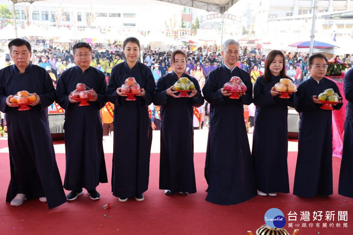 祈福大典,虔誠祈求眾神明庇佑。