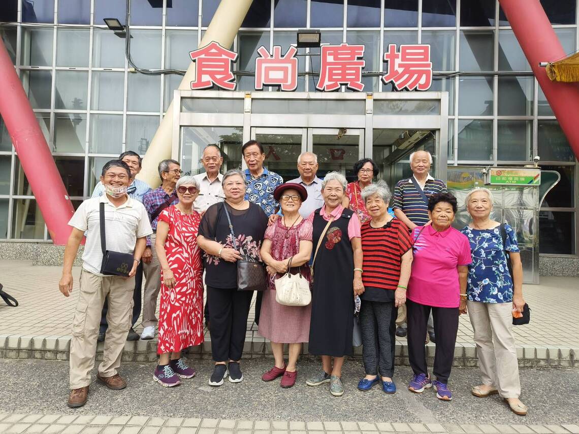 屏糖代用小學校友 在屏東糖廠家樂福召開校友會