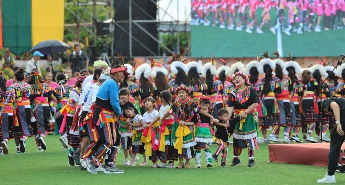 原住民族聯合豐年節「高雄豐潮」盛大開場  陳其邁出席體驗多項原民文化