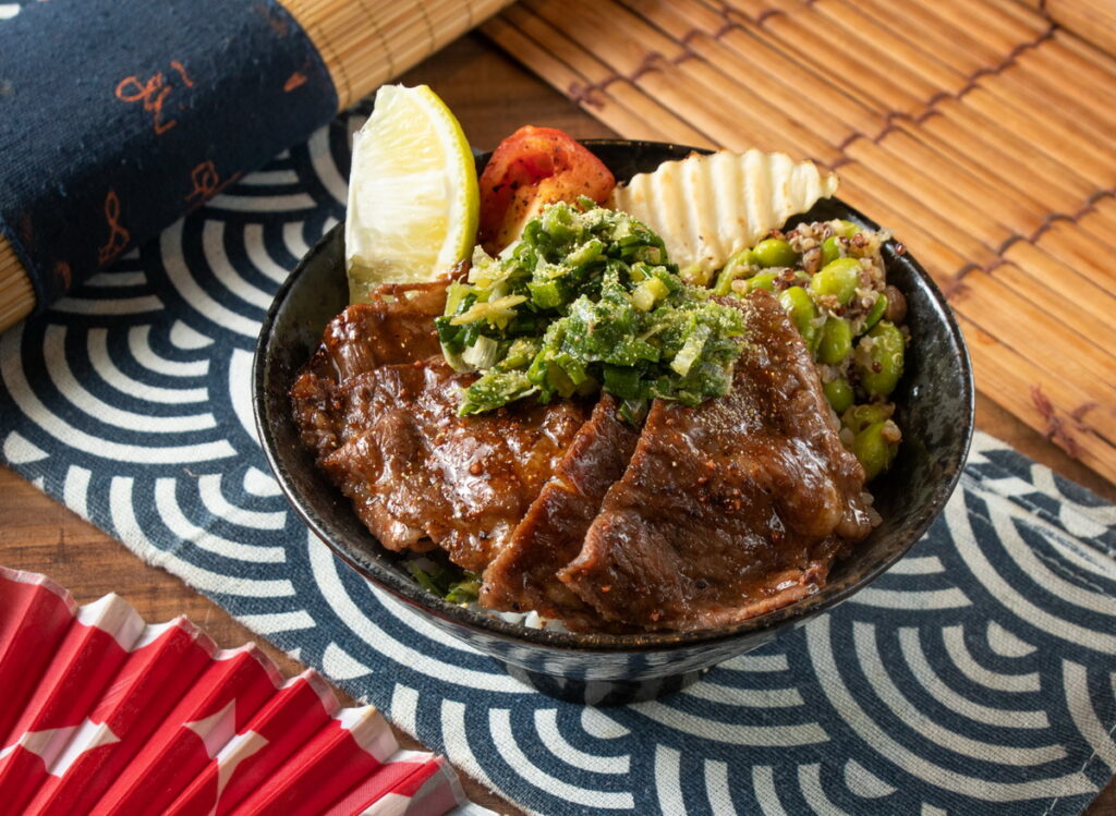 大河屋_塩蔥嫩肩牛肉丼