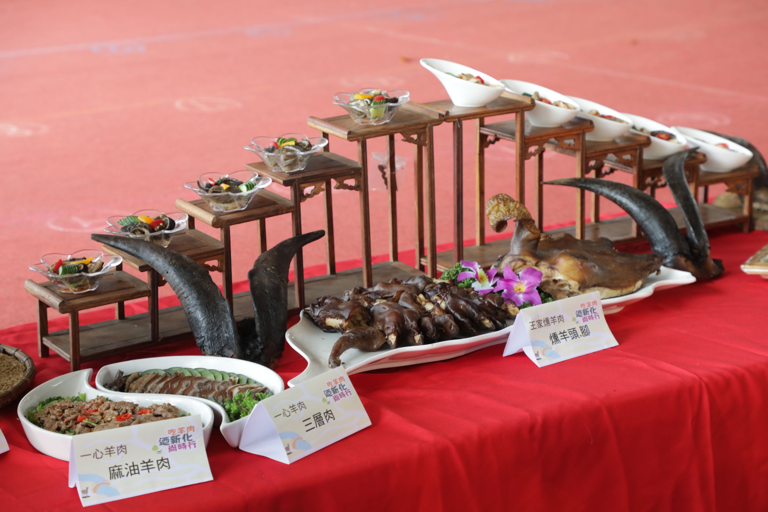 不只有牛肉湯!台南羊肉湯飄香 吸引民眾大排長龍