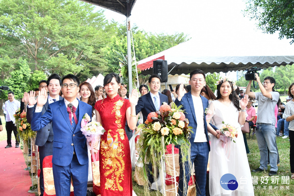 2023彰化縣聯合婚禮,20對新人宣示。圖/記者鄧富珍翻攝