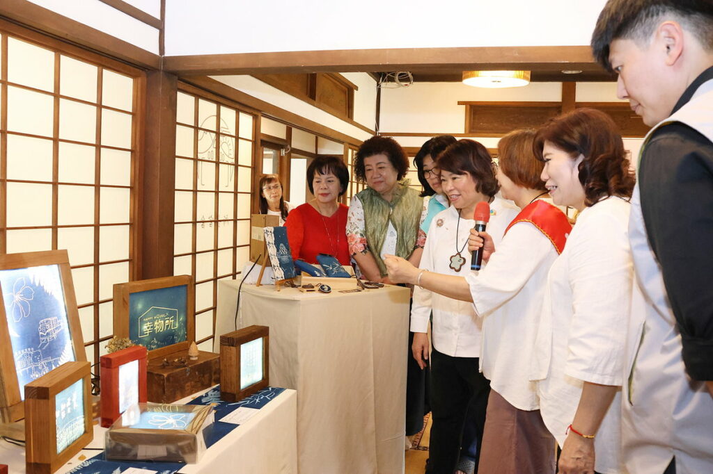 參訪展覽