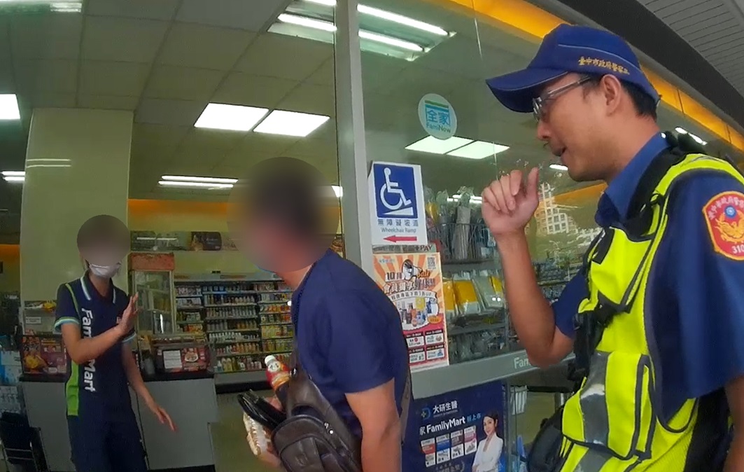 ▲圖說：張男欲購買3萬5千元點數卡以解鎖「交友APP」顯示，超商店員急叩來員警協助 （圖／台中市政府提供）