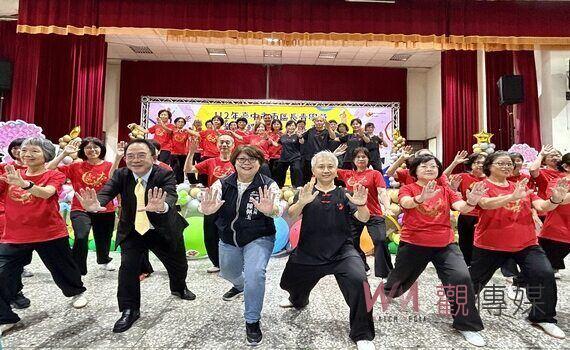 中市府「幸福南區-活力長青」 南區長青學苑結業熱鬧登場