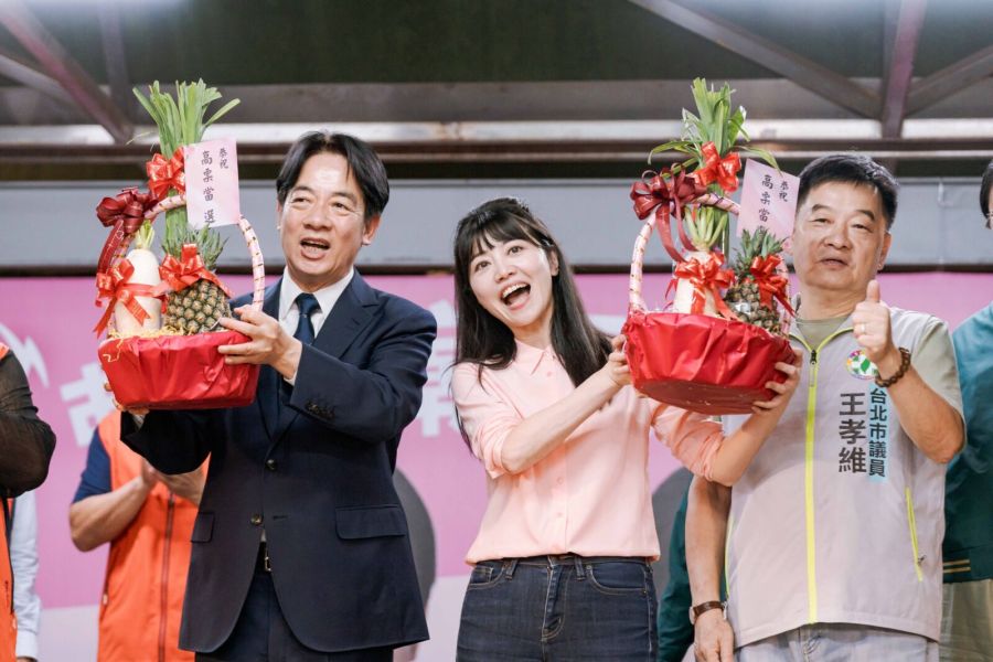 徐國勇、王必勝挺吳欣岱 賴清德合體高嘉瑜喊「這一席非常重要」 314 徐國勇、王必勝挺吳欣岱 賴清德合體高嘉瑜喊「這一席非常重要」 313