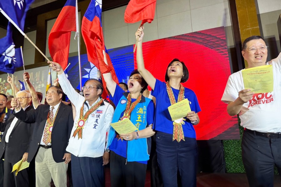 菲律賓後援會成立 侯二哥:侯友宜「這特質」證明是最佳人選 204 侯友宜12日成立菲律賓後援會,侯明鋒、柯志恩、溫玉霞出席