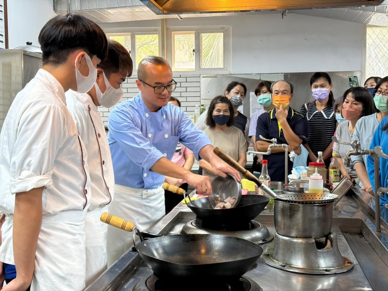 「海鱻食堂 與魚共游」專業主廚秀廚藝 學校午餐海味入菜 真澎湃!