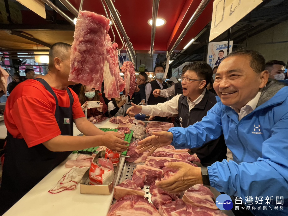 侯友宜、林思銘兩位豬肉攤長大的小孩，竹北市仁義市場拜票