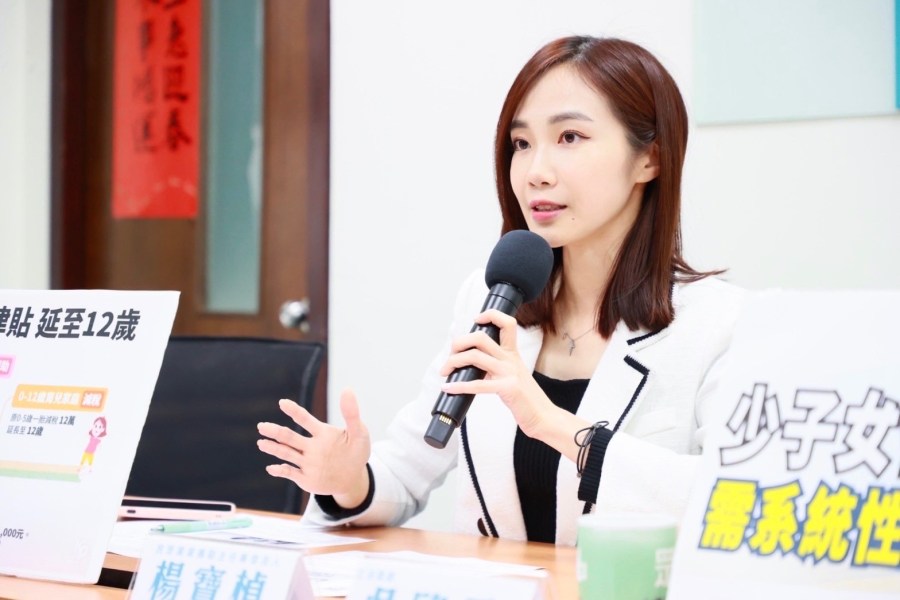 藍堅持納政黨支持度 楊寶楨:尋求灌水贏過柯文哲 202 民眾黨發言人楊寶楨。(民眾黨團提供)