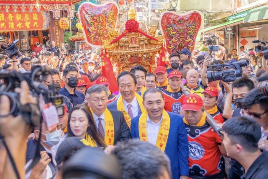 藍白政黨協商明登場 沈智慧:把郭台銘找回來才會贏 208 郭台銘、柯文哲、侯友宜同框的資料照