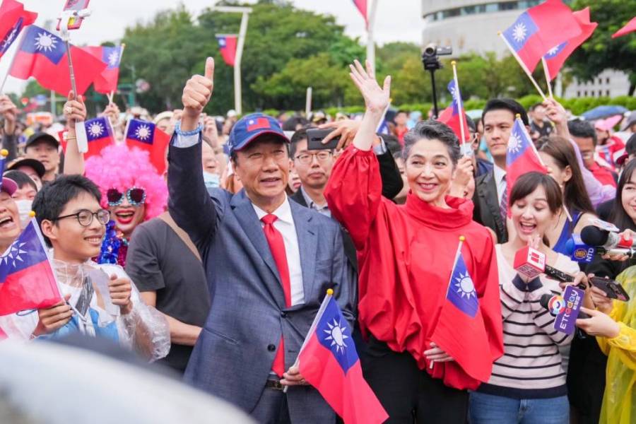 確定取得總統參選資格 郭台銘:為中華民國打造黃金30年 188 郭台銘、賴佩霞資料照