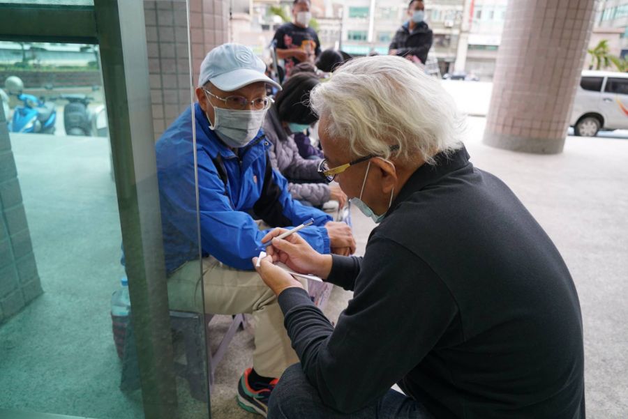 超搶手!鹿溪宴網路報名27秒完售 現場民眾頂寒風提前排隊