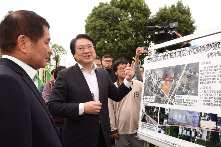 林右昌視察通學步道改善工程 加碼補助1.7億改2兩瓶頸