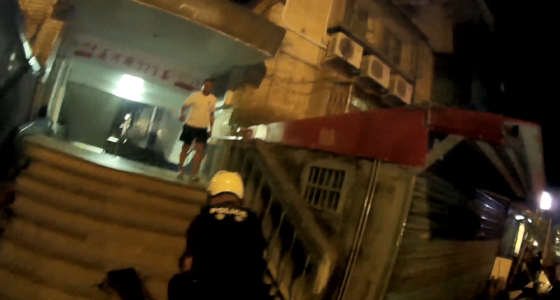 警士林分局後港派出所巡邏警網積極任事,幫民眾保住一大筆現金。(圖/警士林分局提供)