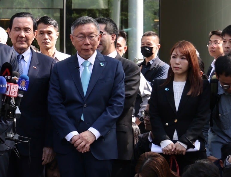 藍白15日政黨協商會後,柯文哲明顯臉色不佳。林啟弘攝