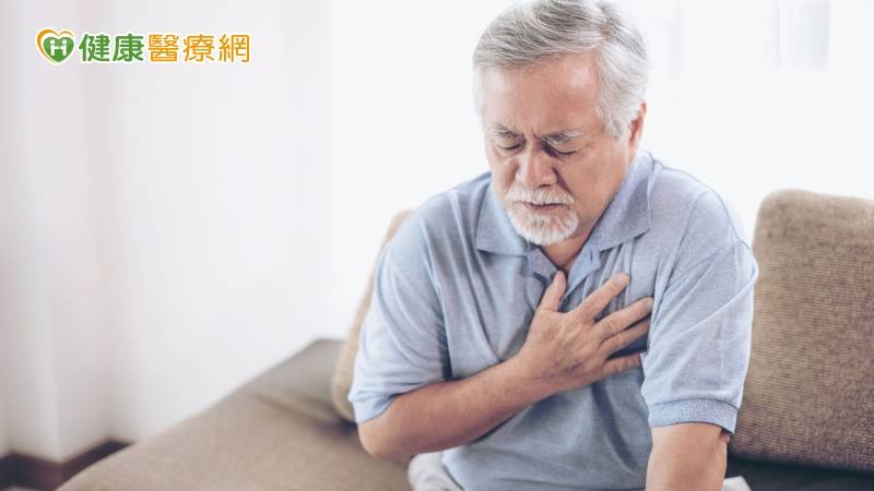 他大腿水腫不在意 竟是高致命「隱形殺手」險丟命