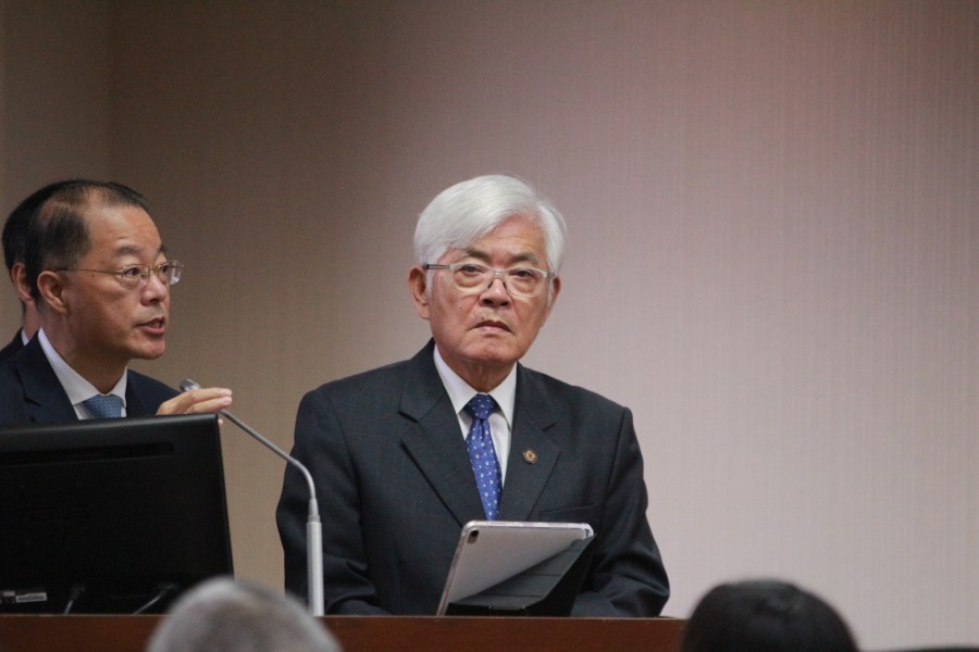 她提25萬份連署書想選總統僅通過2份 中選會:重複影印當然不合格 206 她提25萬份連署書想選總統僅通過2份 中選會:重複影印當然不合格 205