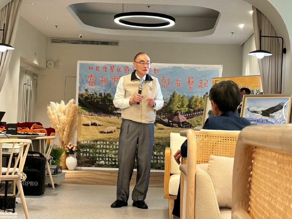 馮世寬主任委員表示,二年多前參訪安得烈慈善協會,對於協會用心幫助弱勢家庭,深受感動