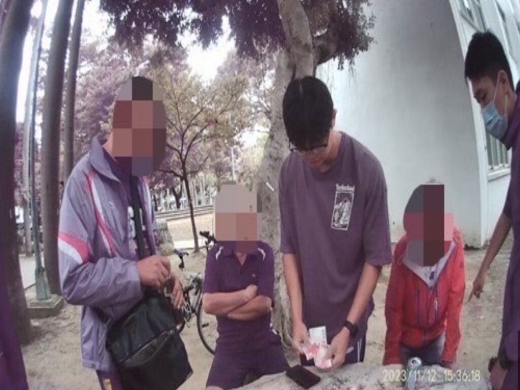 臺北市士林分局為防範公園淪為聚賭場所,數次清查轄內公園是否有聚賭情事